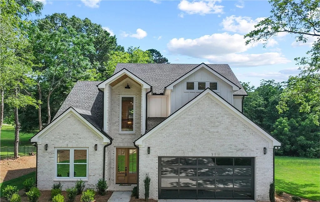 Modern home exterior built by Lafayette